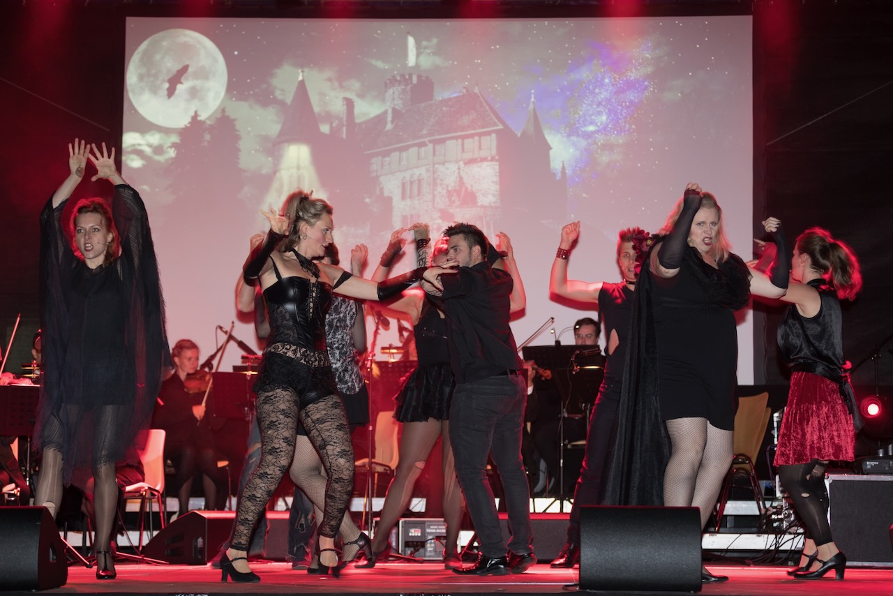 777 Jahr Feier   Stars unter Sternen   11